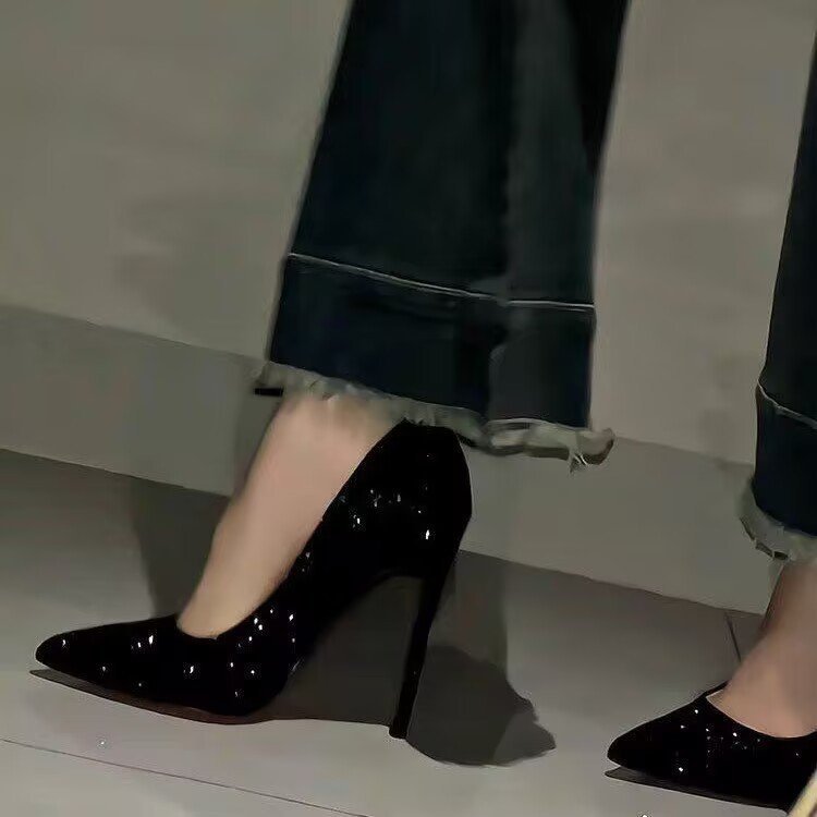 Chaussures à talon fin noir à paillettes pointu pour femmes